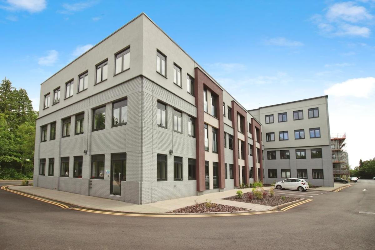 Modern Comfort 1 Bed Apartment Broadoaks, Sulihull Solihull Exterior photo