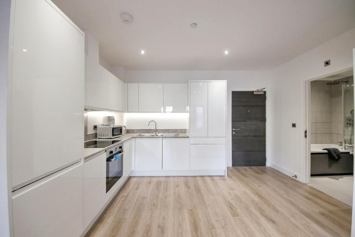Modern Comfort 1 Bed Apartment Broadoaks, Sulihull Solihull Exterior photo