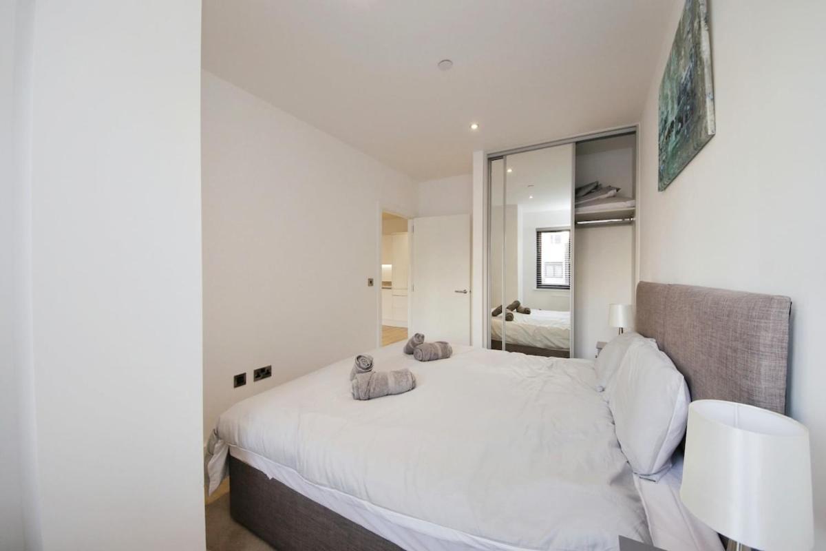 Modern Comfort 1 Bed Apartment Broadoaks, Sulihull Solihull Exterior photo